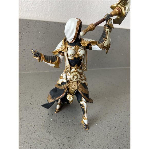 VTG World Warcraft Series 3 White Sister Human Priestess Figure Statue Loose - Picture 2 of 8
